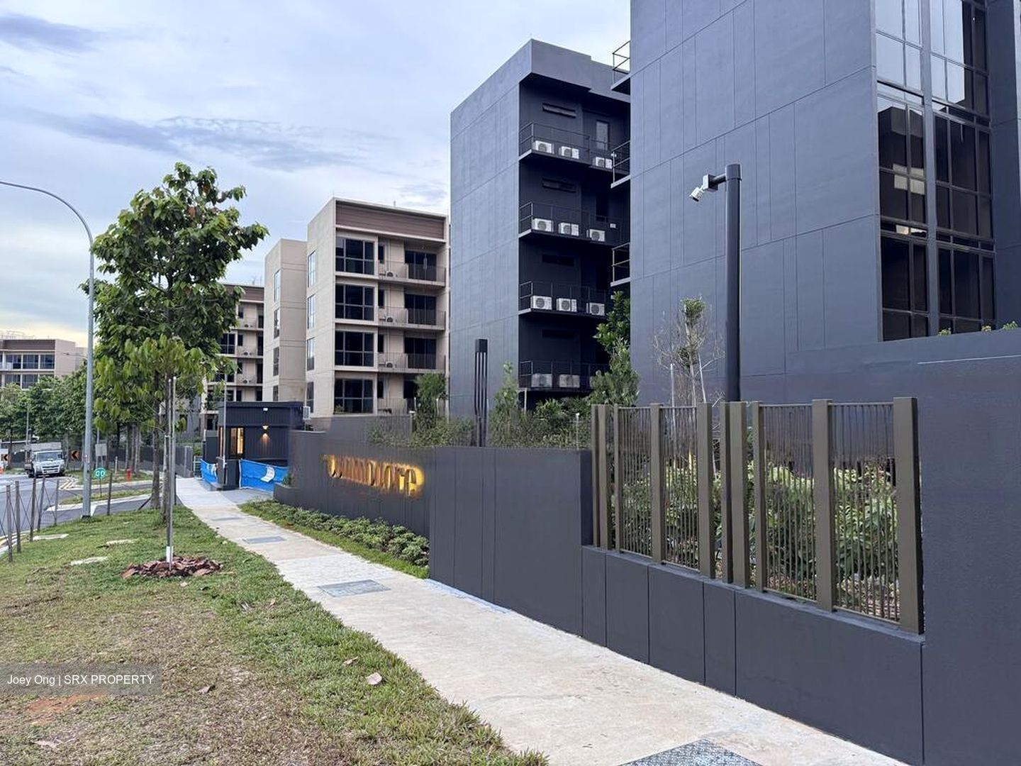 The Commodore (D27), Condominium #450087381